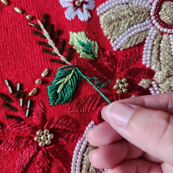 VINTAGE 1980's Hand-Embroidered Christmas Sweater Maurice Sasson MockNeck - Picture 10 of 13